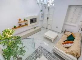 Lovely Holiday Home with Terrace in Ta Xbiex