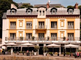 Hôtel De La Vallée, khách sạn ở Dinard