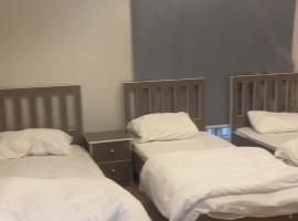 شاليه الجاكرندا 8, Hotel in Ta'if