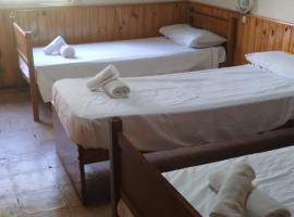 Multiespacios El Comienzo, Hotel in Empalme Lobos