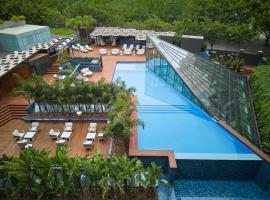 Sofitel Barcelona Skipper