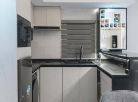 Elite Vault by Lushville, Hotel mit Whirlpools in Mama