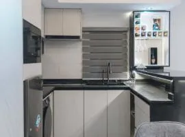 Elite Vault by Lushville