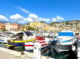 Appartement Menton bateau proche de la mer, ботель у Мантоні