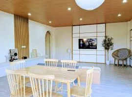 Minimalist Home 5 mins to Calle Crisologo Vigan