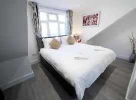 46DW Dreams Unlimited Contractor Home in Ashford