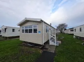 Lifes a Beach on Presthaven Sands resort