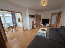 69m2 FERIENWOHNUNG mit PARKPLATZ an der Unterkunft Apartment am Zittauer Stadtzentrum Top Lage - Wohnen auf Zeit - 2 Raum Wohnung