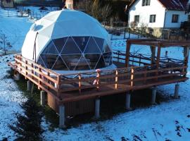 MB Glamp, &kappa;ά&mu;&pi;&iota;&nu;&gamma;&kappa; &pi;&omicron;&lambda;&upsilon;&tau;&epsilon;&lambda;&epsilon;ί&alpha;&sigmaf; &sigma;&epsilon; Międzybrodzie Bialskie