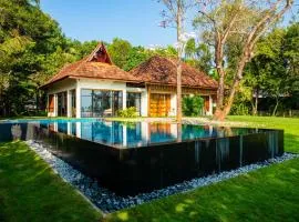 StayVista at Cheppanam House with Infinity Pool - Kochi