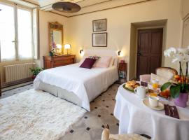 Une chambre au Château, hôtel à Cabriès