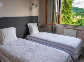 Logis Hotel Au Rendez-vous des Chasseurs, hotel sa Noirétable