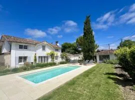 Elegant 5 bedroom French stone farmhouse & pool