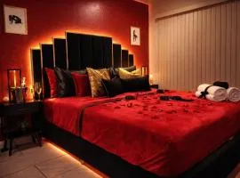 Romantic Hot Tub Escape Discreet & Private