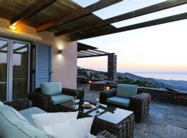 Cycladic Villa with sea view!, khách sạn ở Ioulida