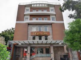 Starlight Hotels Palm Tree Mylapore Ramakrishna Mutt Road chennai, ξενοδοχείο στην Τσενάι