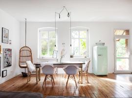 Viesnīca Altes Dorfhaus Sechzehneichen pilsētā Sechzehneichen