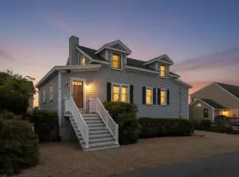 Seaside Serenity Steps to Beach Deck & Porch