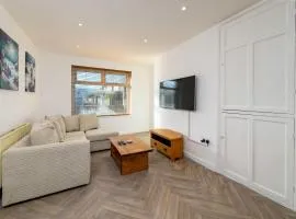 Welsh 3 Bedroom Retreat w Garden Parking Wifi