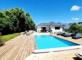 Villa des Abers vue mer, GR34, piscine chauffée