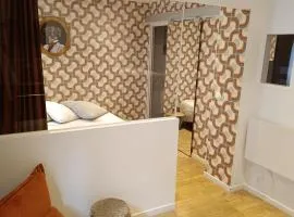 LITTLE MAMA including free parking at 100 meters