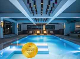 Villa Athos, hotel com banheiras de hidromassagem em Corfu Town