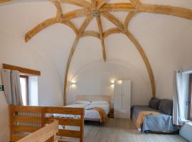 Arce Singular, מלון בPuente Arce