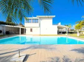 Private Villa, Sun & Pool