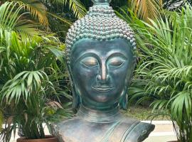 Carpe Diem Residence - Adults Only, hotel em Thongsala