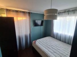 Habitacion amoblada doble o single, hótel í Quilpué