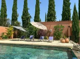 Provençal Cottage Among The Vineyards