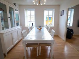 Spacious 3-bedroom apartment in the centre of Vágur, located on the beautiful island of Suðuroy in the Faroe Islands, hotel a Vágur