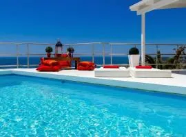 Villa Sitges Altavista Amazing View South oriented Calm Area AC Beach 2 minutes Drive and 18 minutes Walk