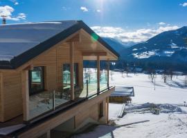 Ferdi Mountain Base Luxury Lodge in Dachstein Mountains, Hotel in Pichl