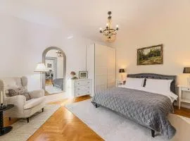 Old Town Cottage Feeling