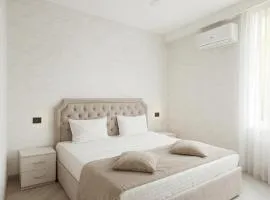 Royal Renaissance Boutique