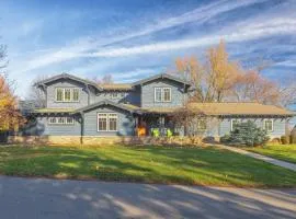 Blue Bayou! Lux home with a beautiful stay in Douglas Michigan!
