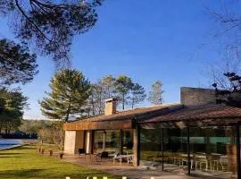 Villa ALOA Villa familiale avec piscine privée pour 8 personnes en Ardèche