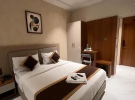 Hotel Liora Suites