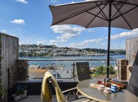 2 Bed in Fowey oc-75740 โรงแรมในPolruan