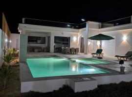 Magnifique Villa Kayo, Djerba, ξενοδοχείο σε Arkou
