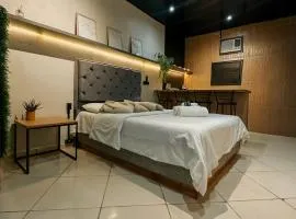 Espaços Cardoso, GRÊS - refúgio sólido e silencioso