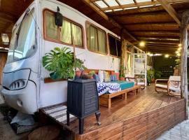 Bus House, khách sạn ở Posadas