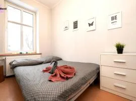 MMRent Monarch Room