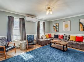 Family Retreat with Game Room, 4 Mi to Kalahari!, Hotel in Emerald Lakes