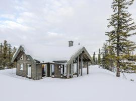 Fjeldstue Med Privat Terrasse Ved Mjogetjønn, Hotel in Veggli