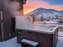 A Peace of Paradise Ski Hot Tub Pet Friendly