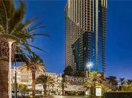 Palms Place