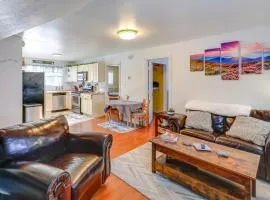 2 Mi to Dtwn: Cozy Getaway in Fairbanks!