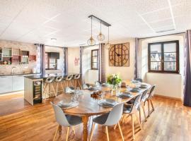 Appartement 12 personnes 4 suite privatives 160 m2 terrasse, Hotel in Rouffach